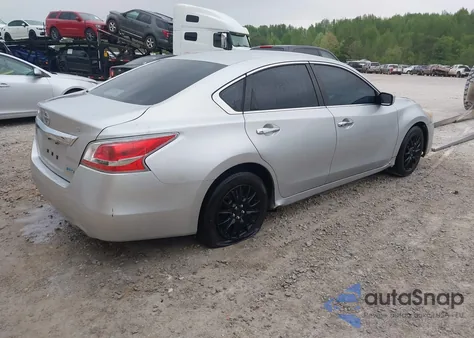 2014 Nissan Altima 2.5 S из США, поврежденный, VIN 1N4AL3AP5EC278672